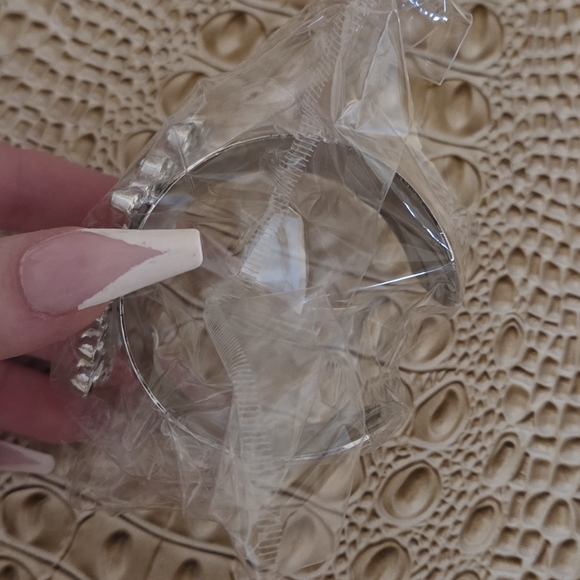 NWT Mew Mews Large Abstract Heart Metal Cuff Bracelet - Picture 6 of 6